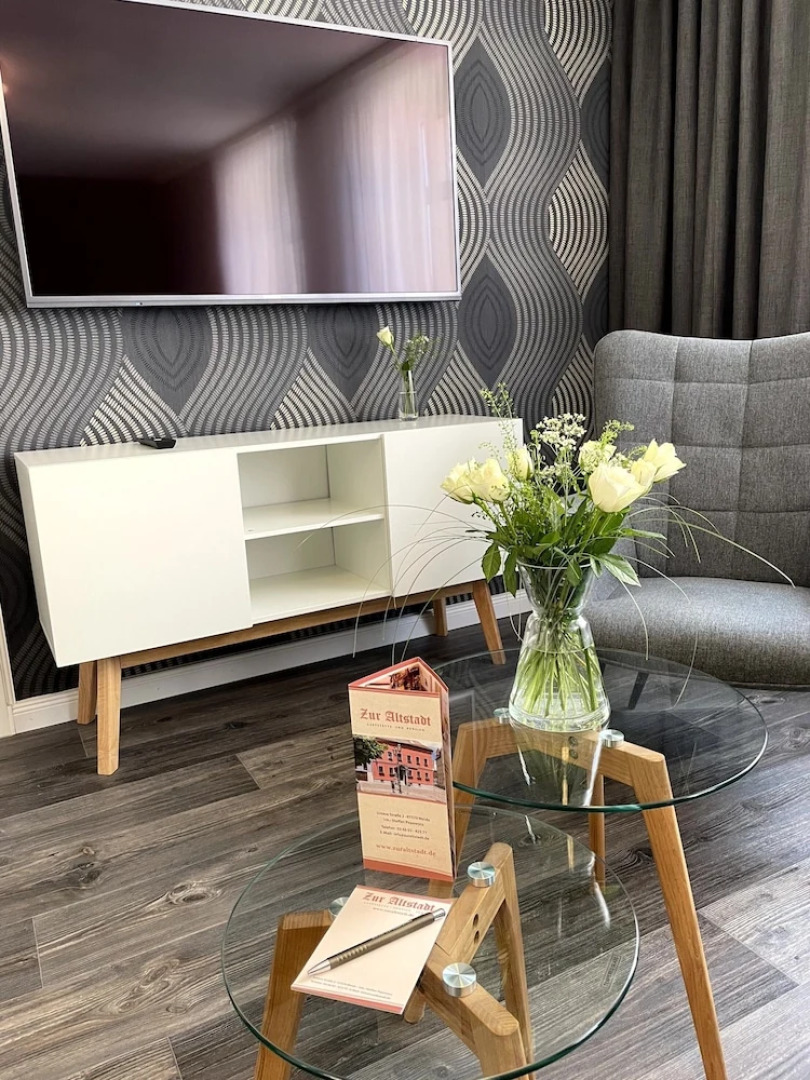 Zur Altstadt - Am Fuße der Osterburg - Gaststätte, Pension, FEWO