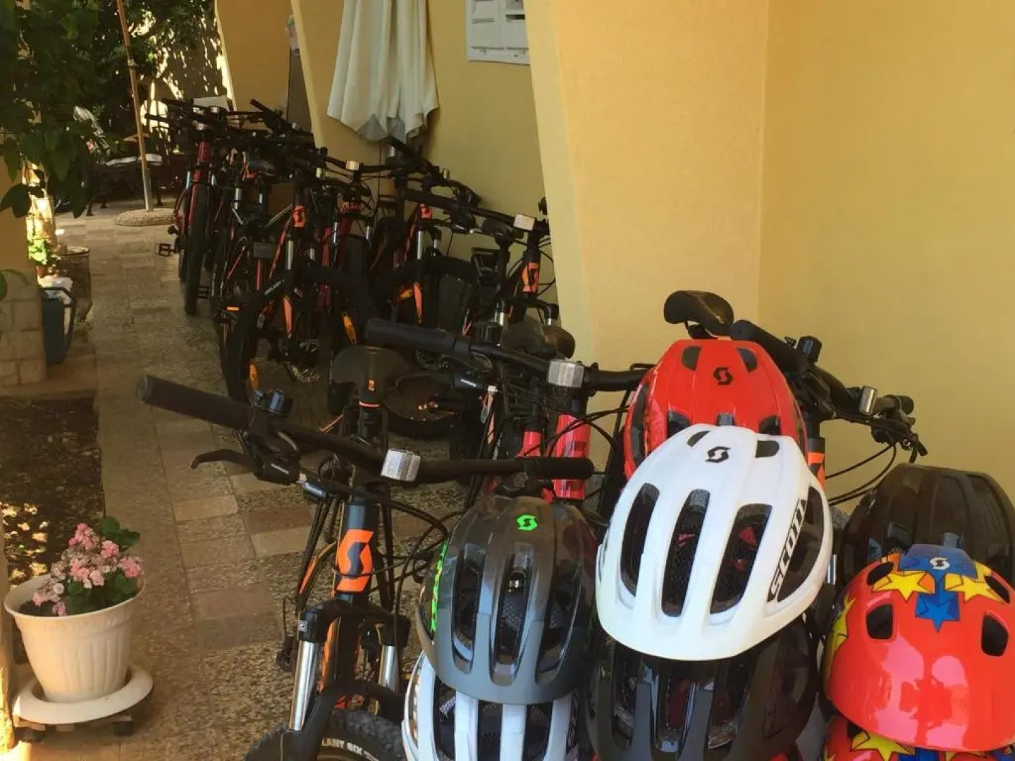 Apartments and Rooms Villa Luci