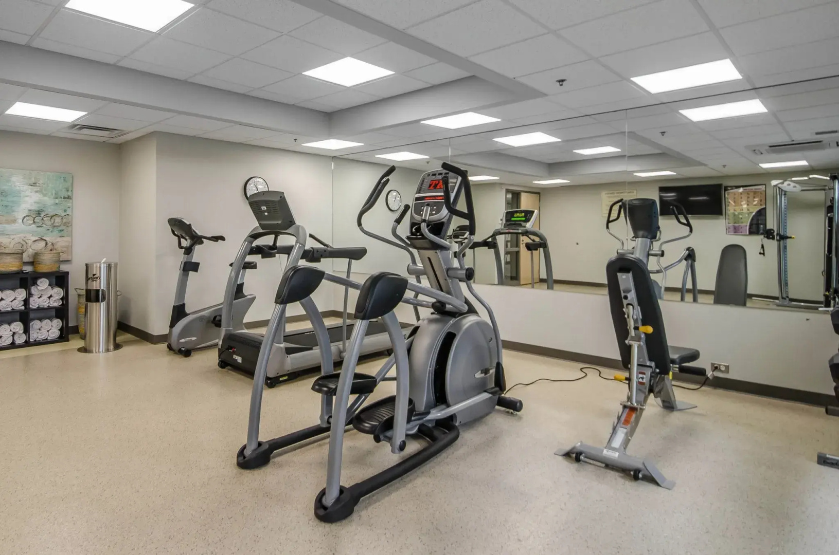 Best Western Plus Airport Inn & Suites