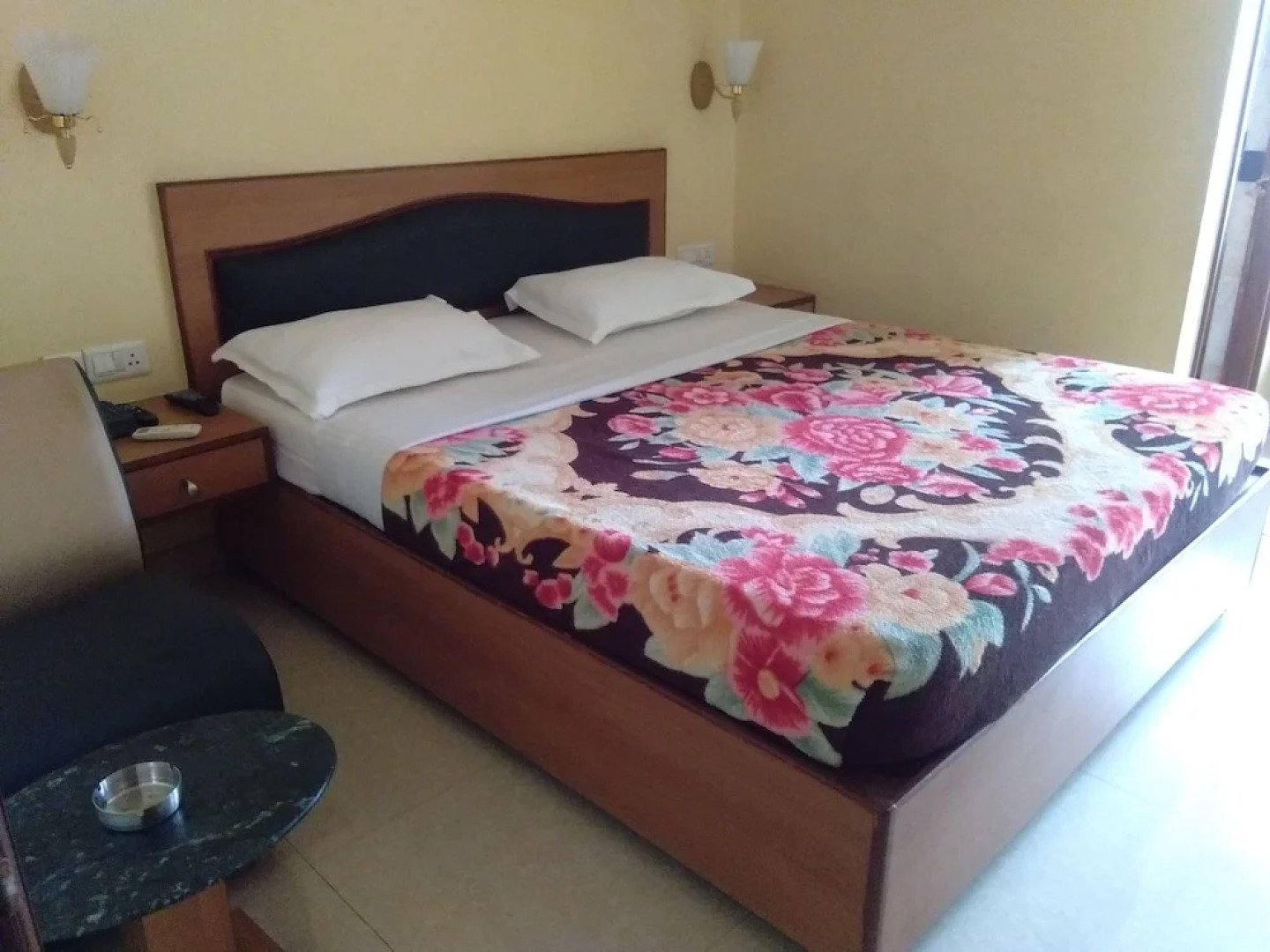 Nahar Manchester Inn