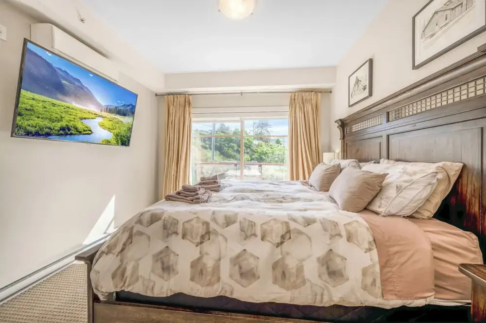 Top Floor Lake View Condo at Copper Sky