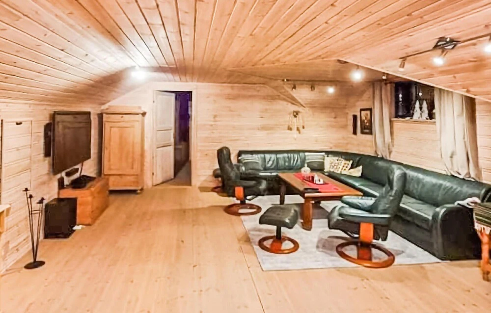 Stunning Home in Drangedal With 3 Bedrooms and Wifi