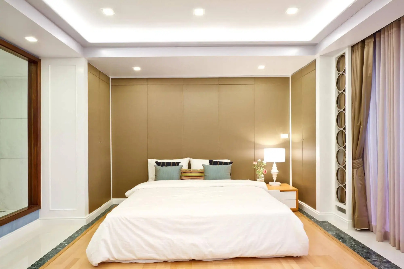 Rocco Hua Hin Beach Seaview