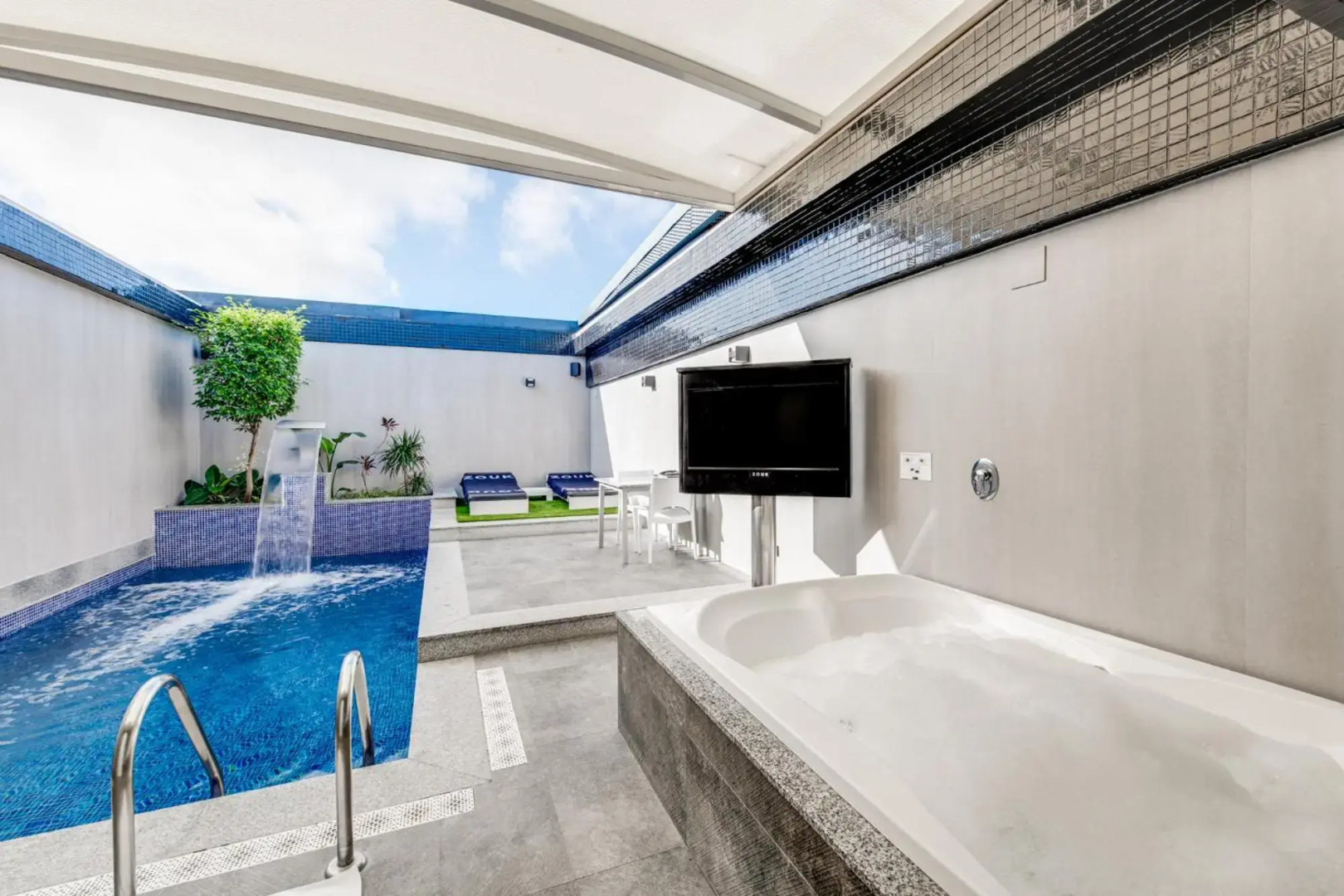 Zouk Hotel - Adults Only