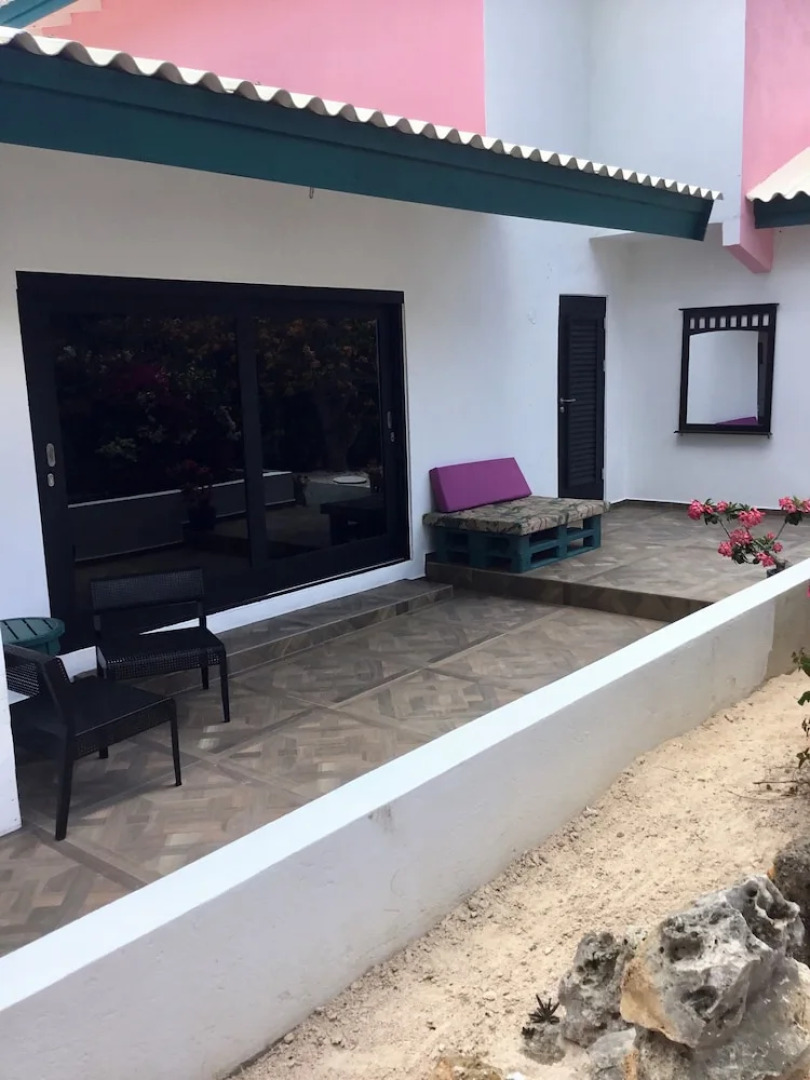 THUISHAVEN adults-only boutique resort