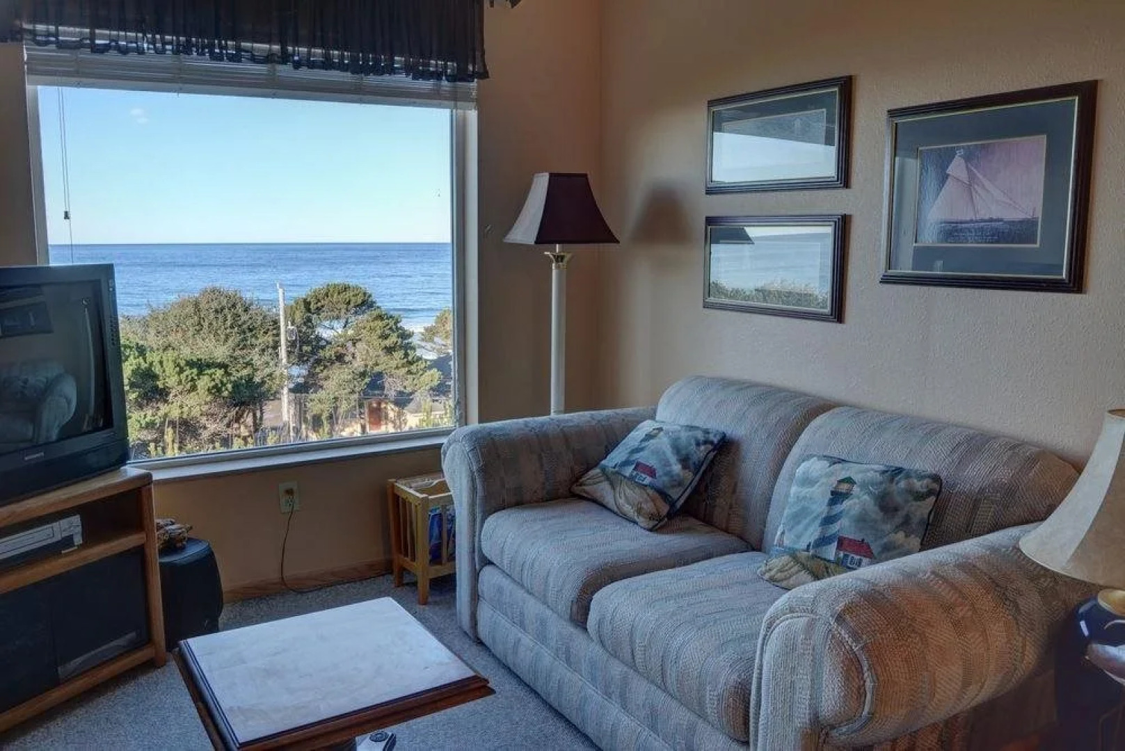 Sunset By The Sea 3 Br home by RedAwning