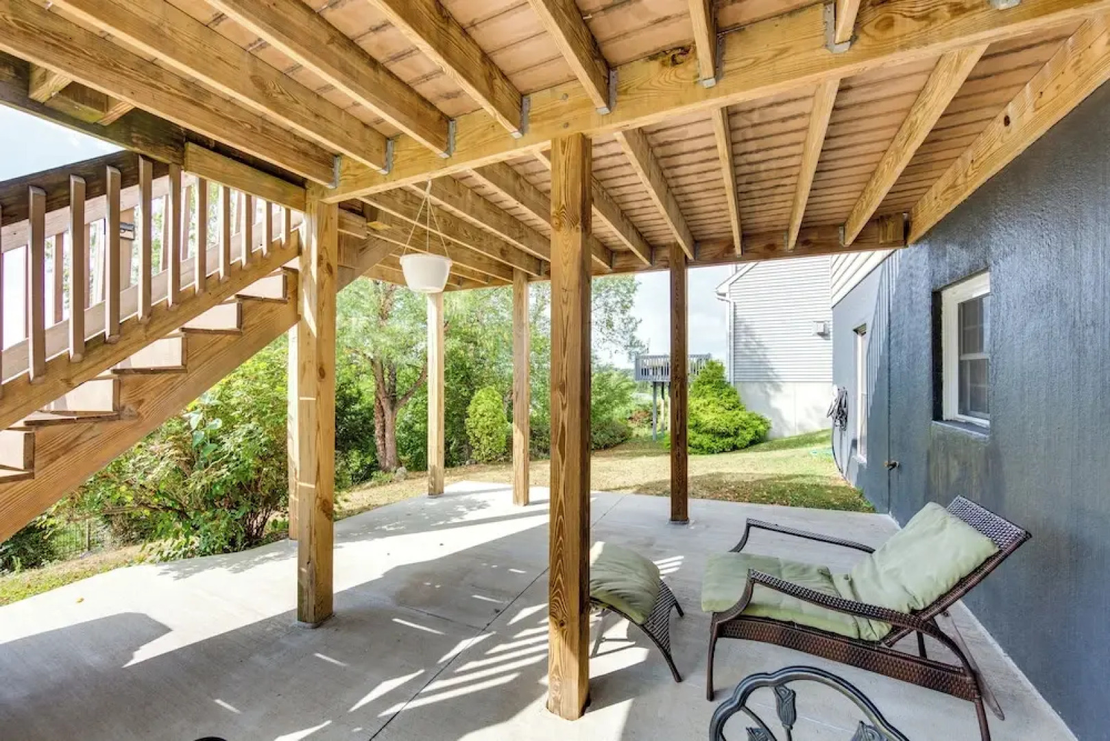 Mountville Rental w/ Private Patio & Gas Grill!