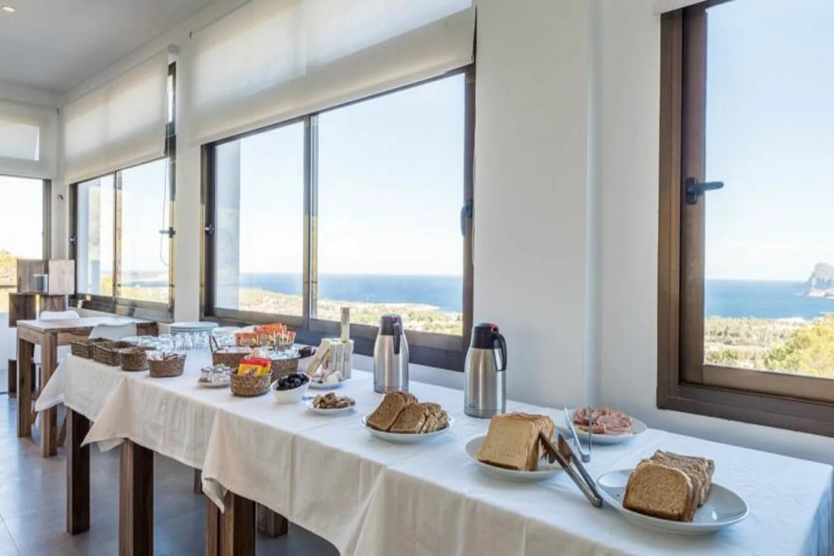 Victoria Sunset Suites Hotel