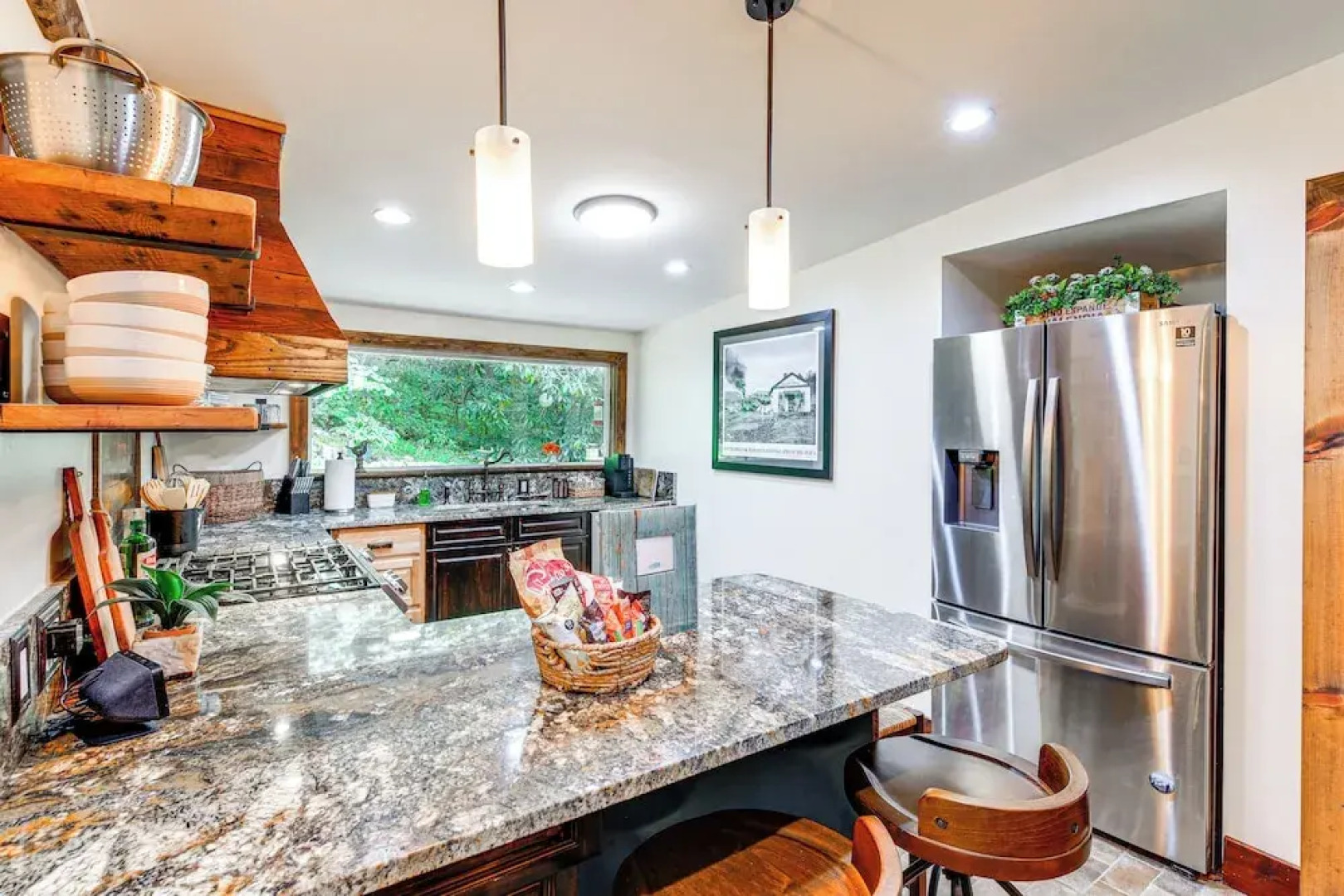 Dreamy Damascus Cabin ~ 1 Mi to Appalachian Trail