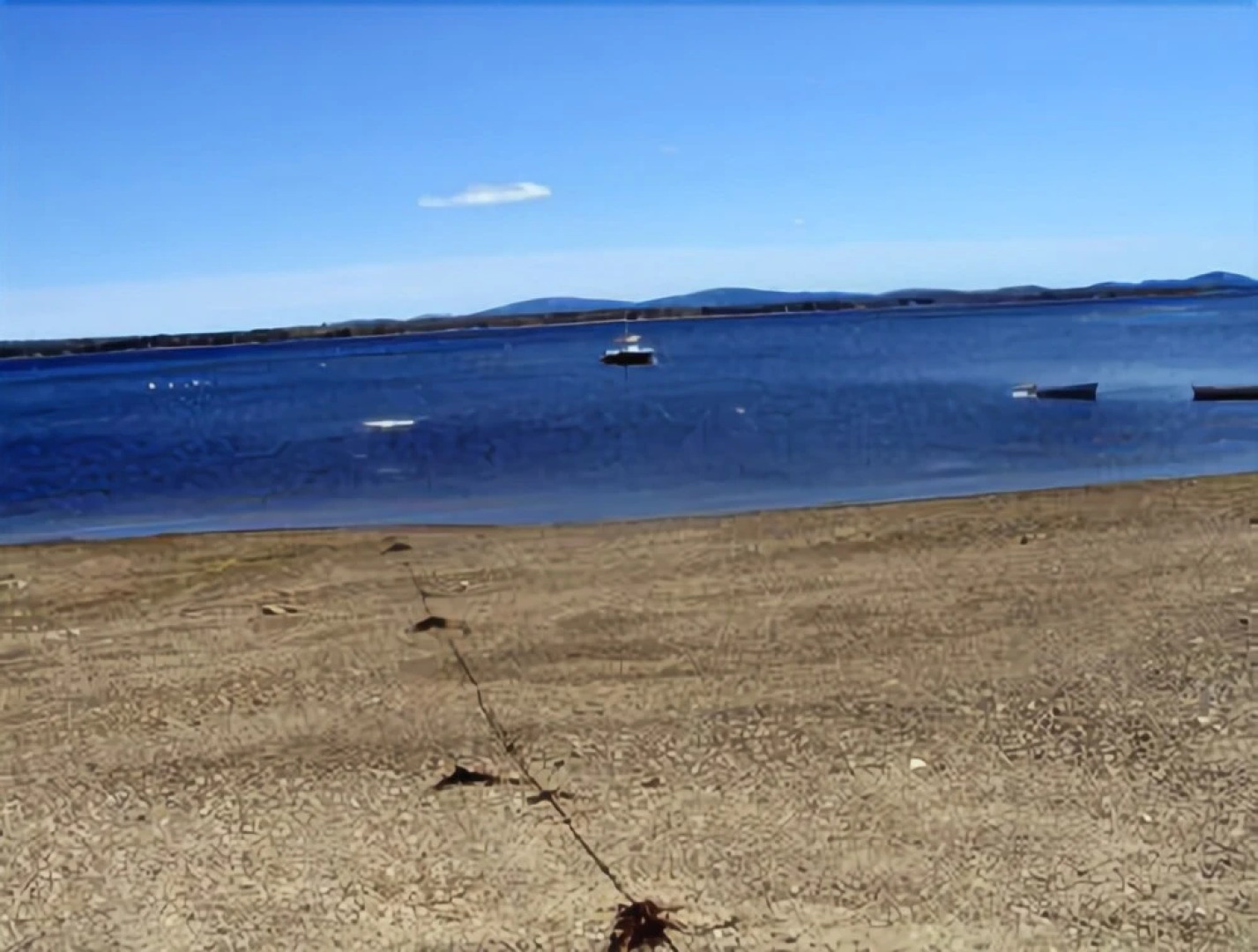 Coves End Surry - Three Bedroom Home with Hot Tub