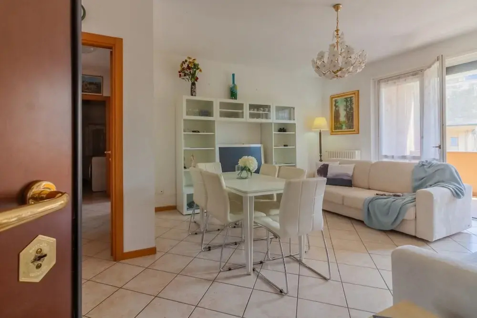 Sunflowers Home in Mandello del Lario