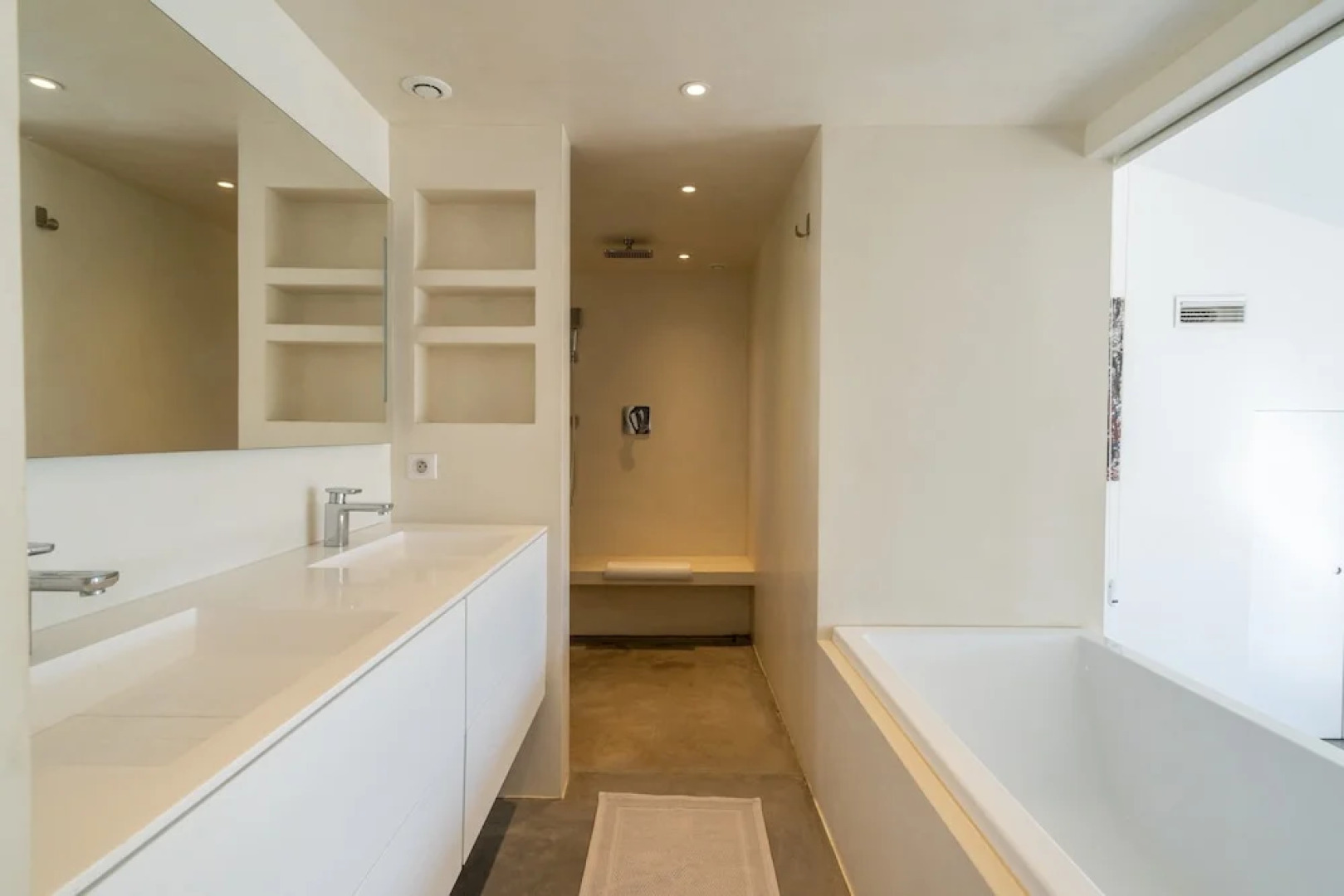 Homelly Propriété en bord de mer