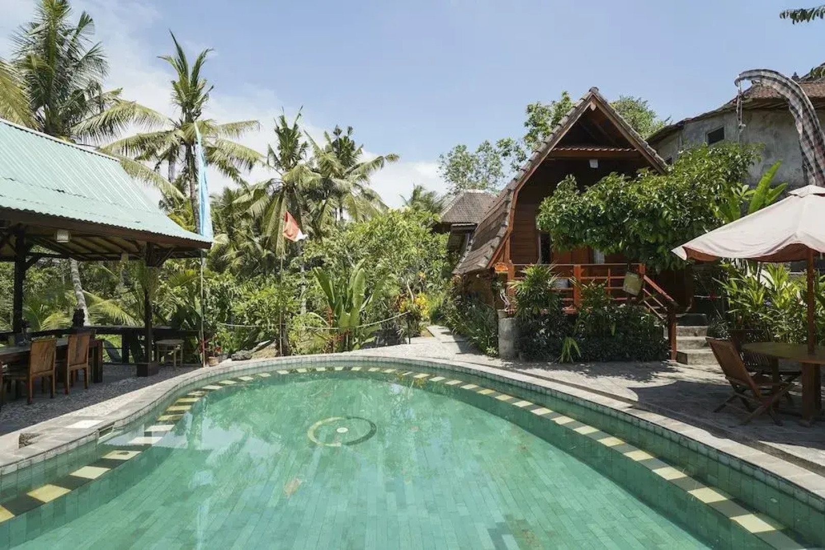 Oyo 1946 Terrace Campuhan