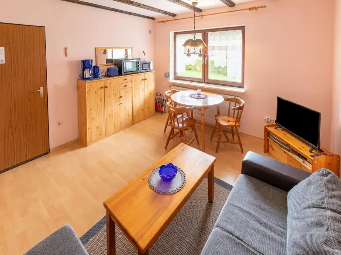 Cozy Bavarian Forest Retreat