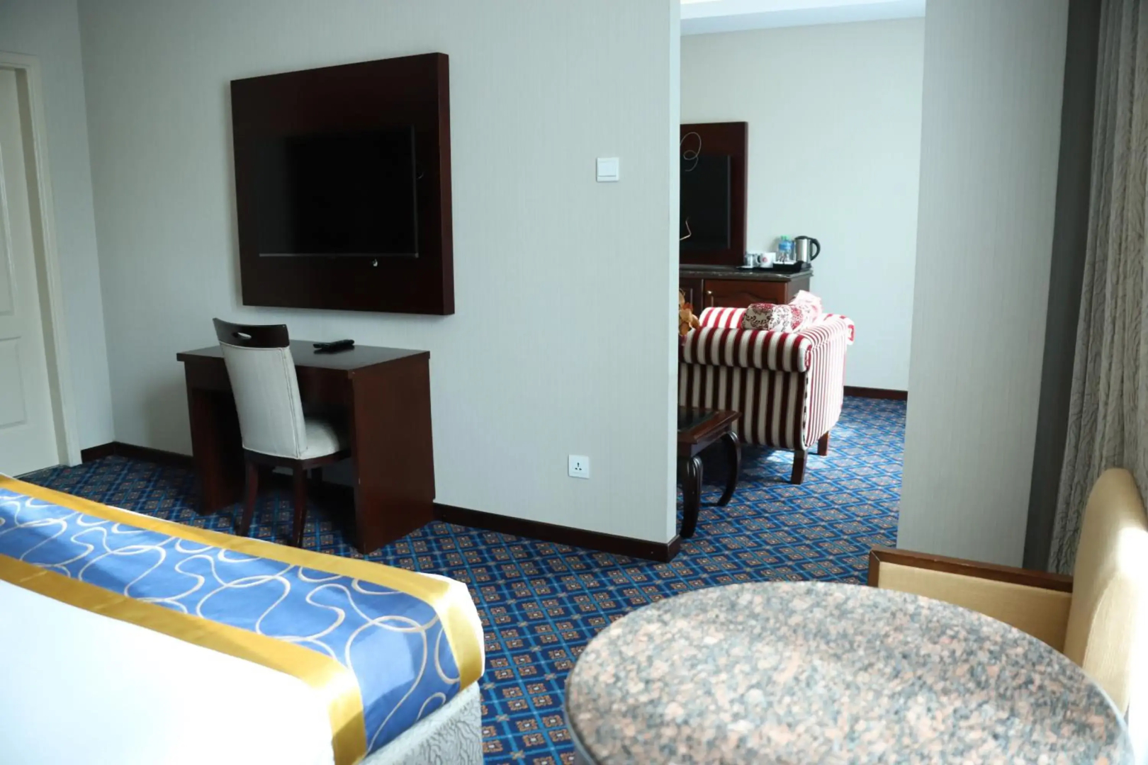 Отель Ramee Guestline Qurum