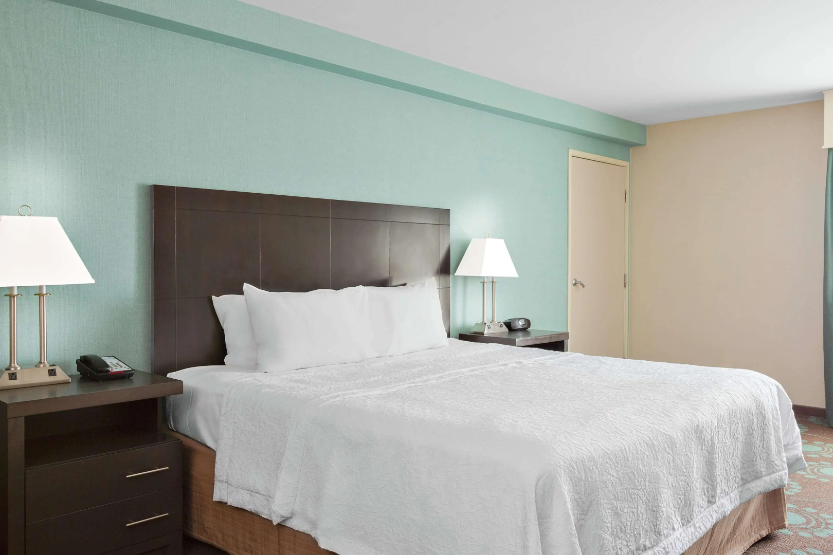 Spark by Hilton Bakersfield Central