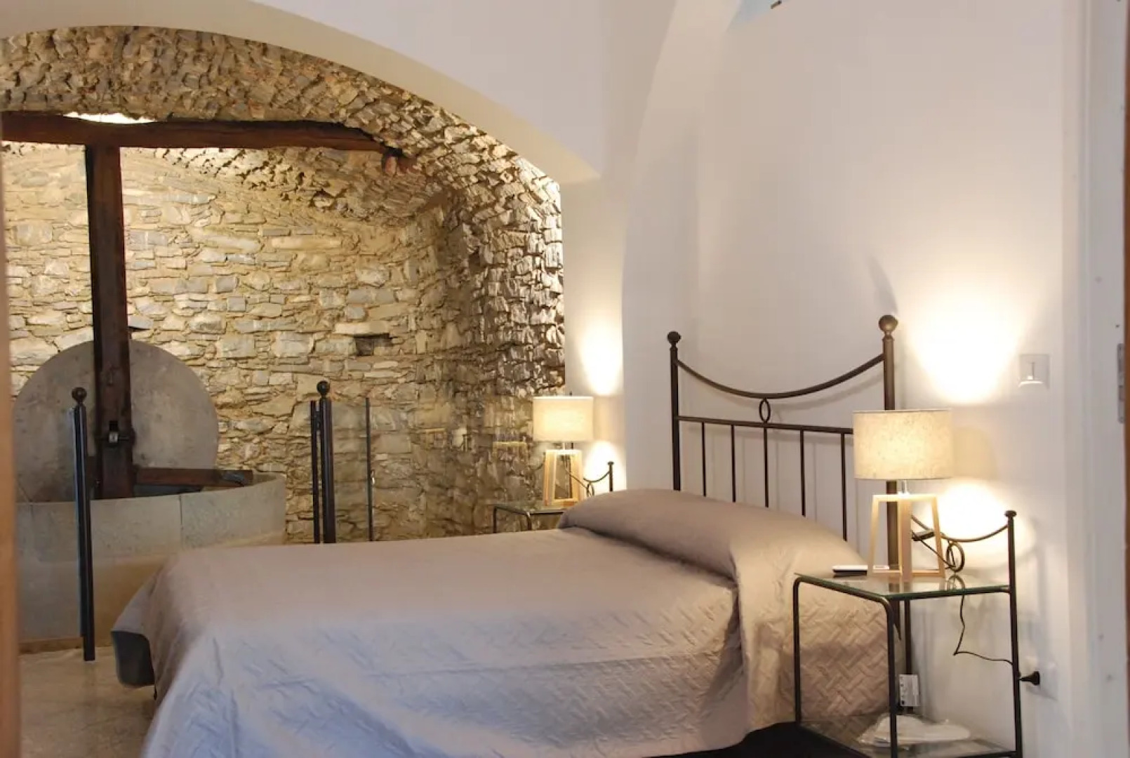 Santo Mercurio Country House