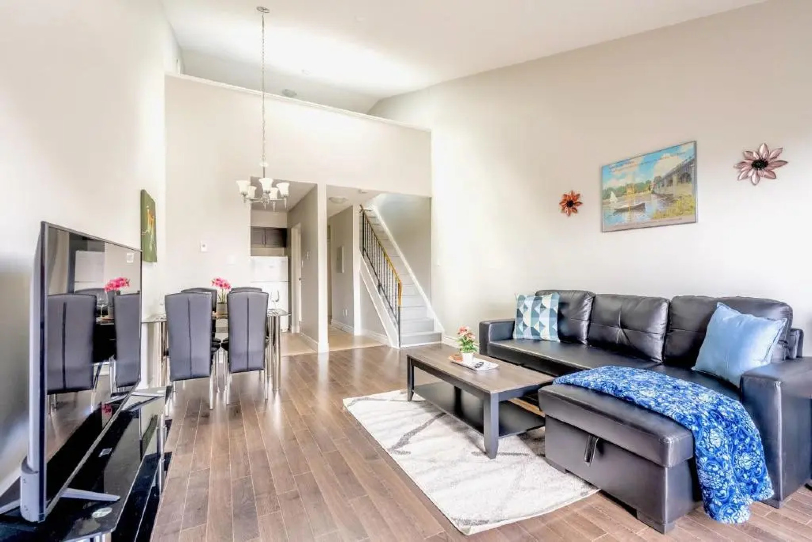 1BR Loft Close to DT Cambridge Trail and Park