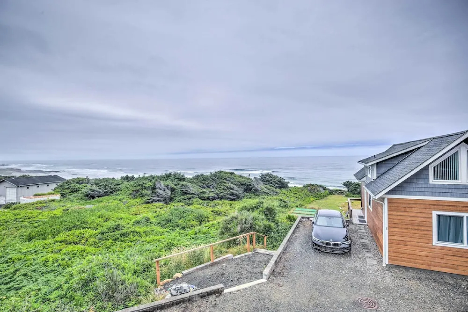 Chic Beachfront Abode w/ Balcony & Beach Access!