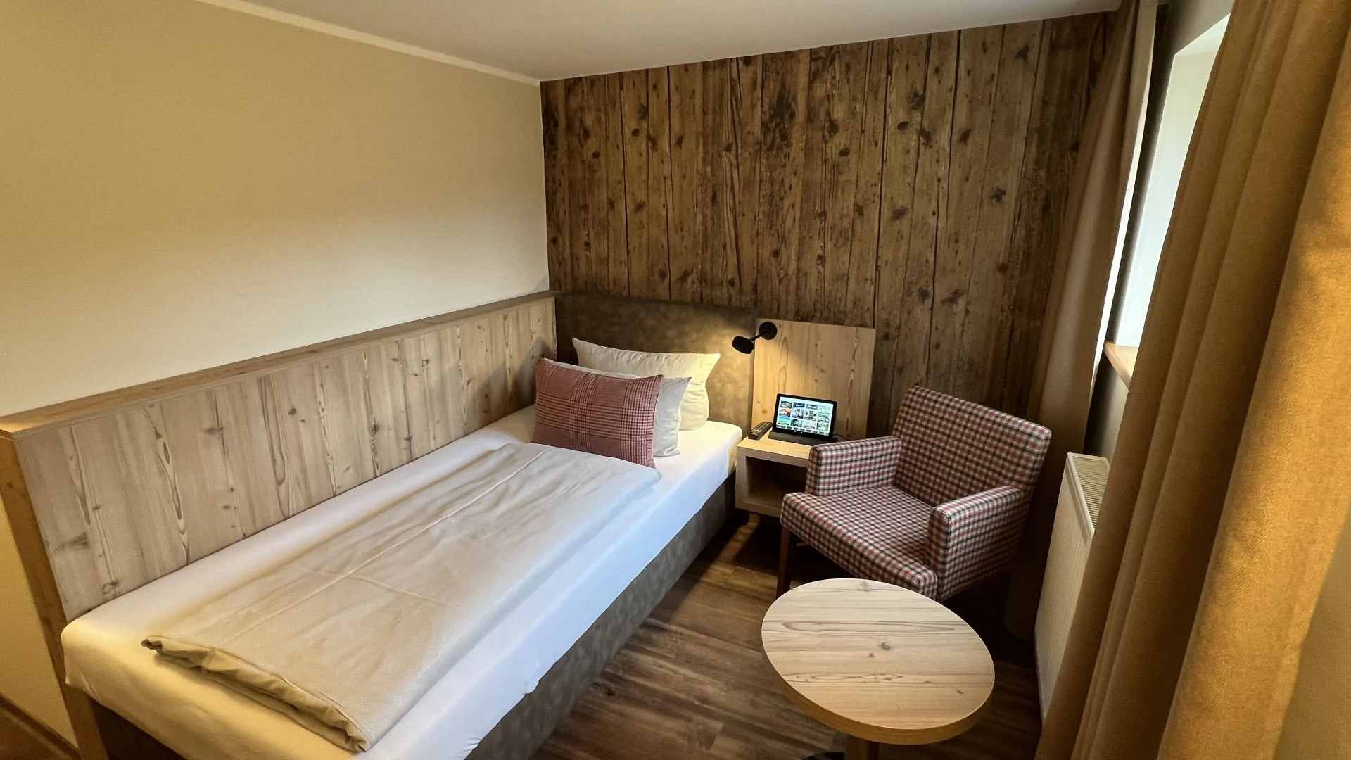 Dammschenke Gasthof & Hotel