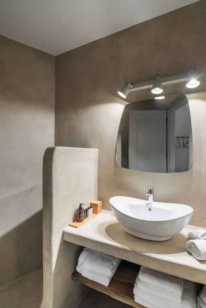 Chora Kythnos Suites