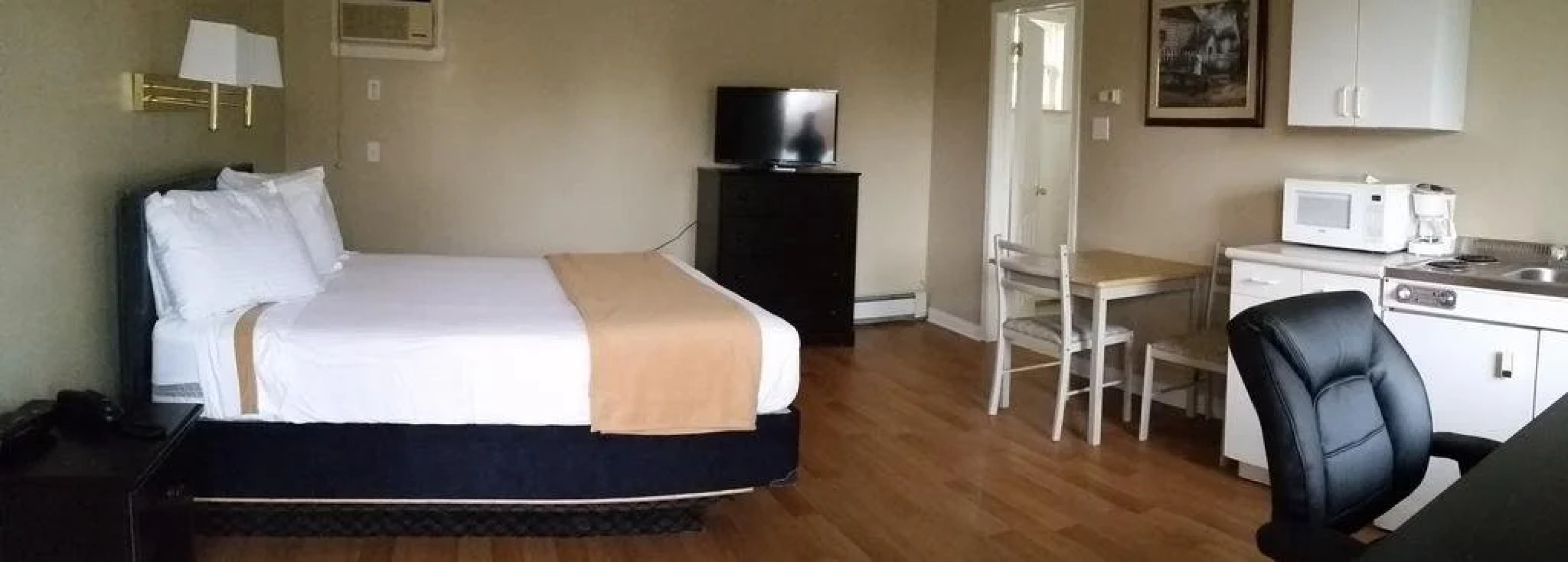 Middleton Motel & Suites