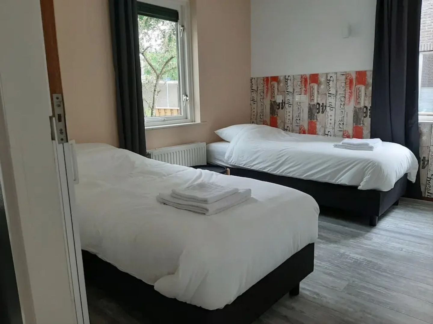 Holiday home in Dalfsen with terrace and garden with barbecue