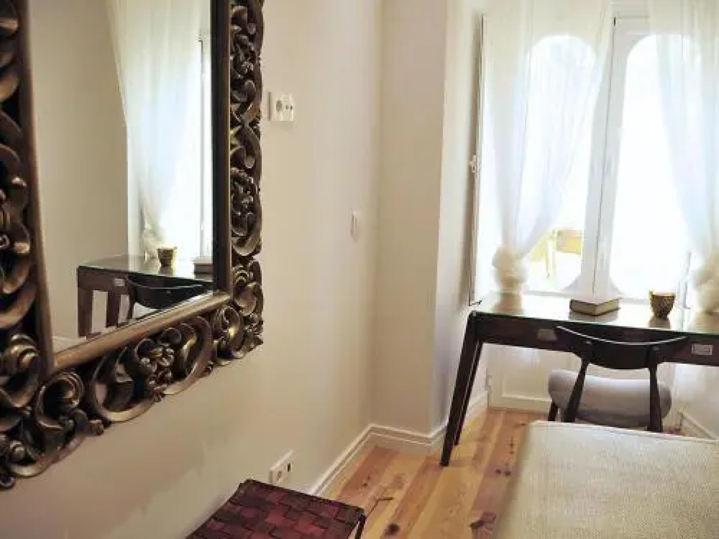 Sado Blue - City & River Flats by Be@home