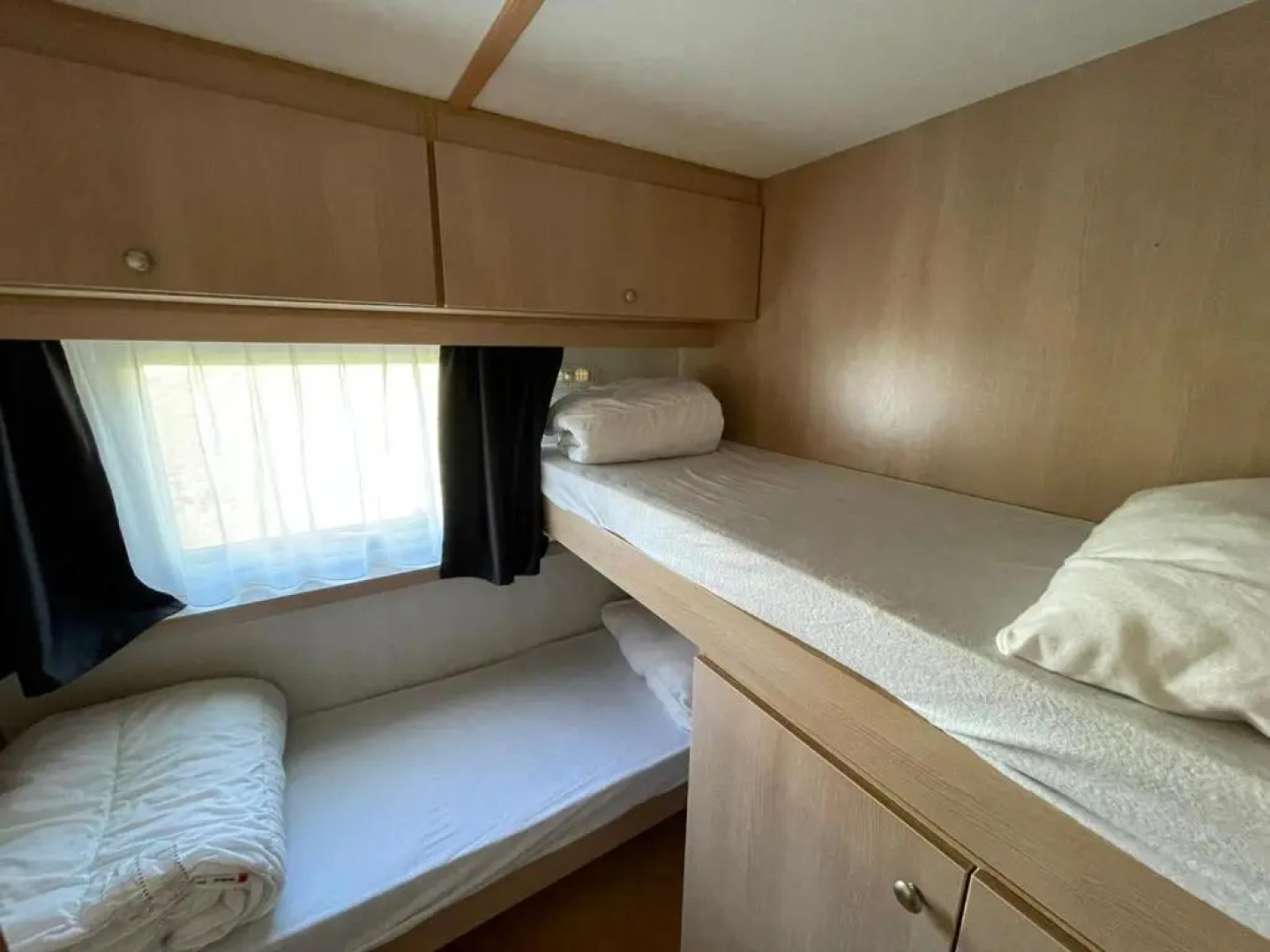 Chalet 't Rijsterbos op camping met zwembad!