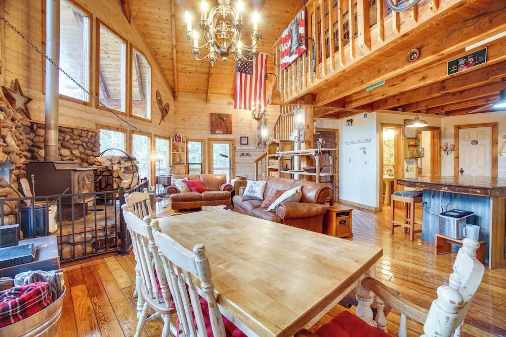 Tree-lined Mccall Cabin: Walk to Payette River!