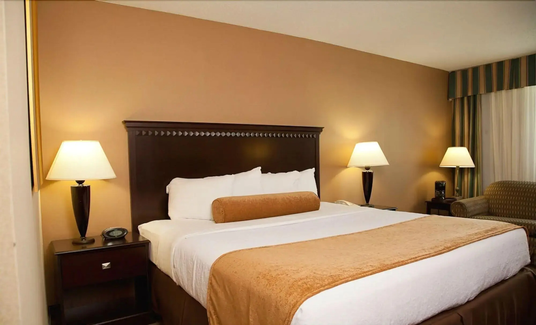 Ramada by Wyndham East Syracuse Carrier Circle