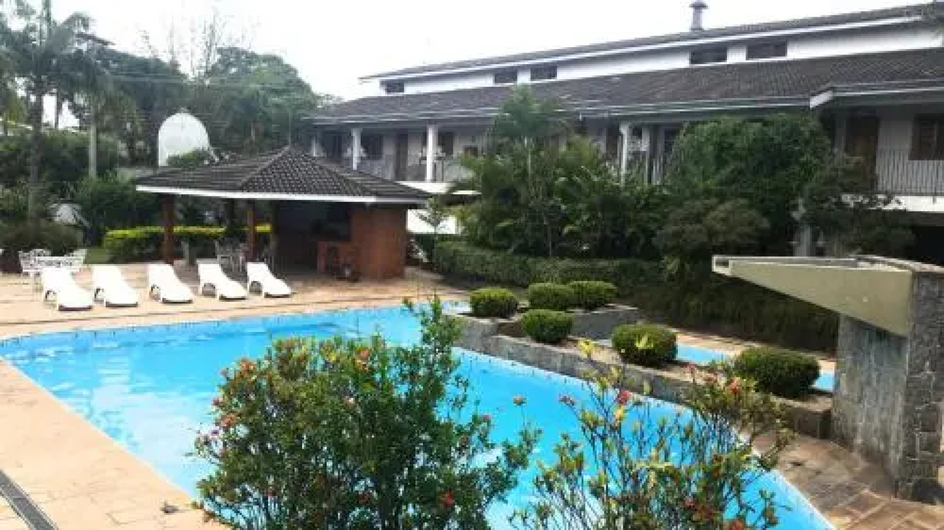 Bartholo Plaza Hotel