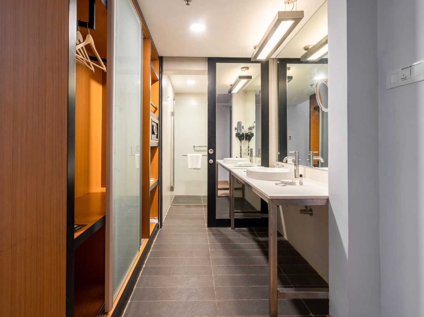 Sunday Hotel Chandigarh Zirakpur