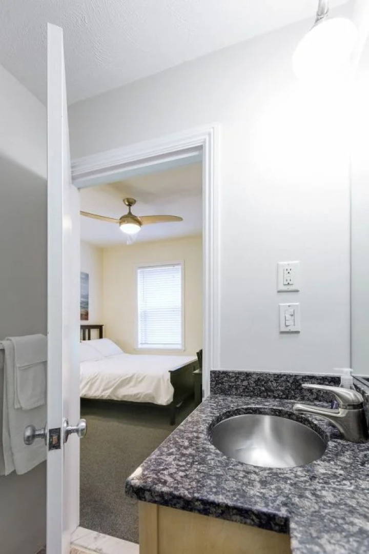 Concord Square Suites