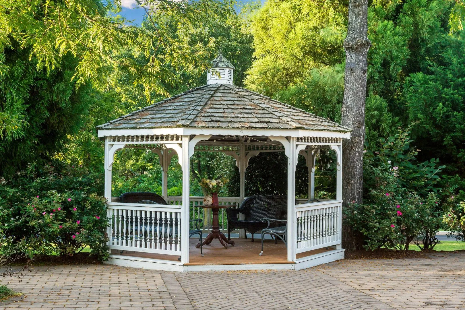 Chester Hotel & Conference Center