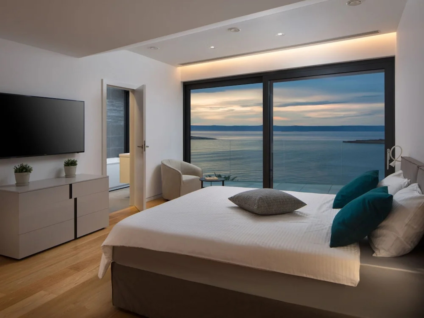 Beach Villa in Korcula with Pool, Sauna & Hot Tub