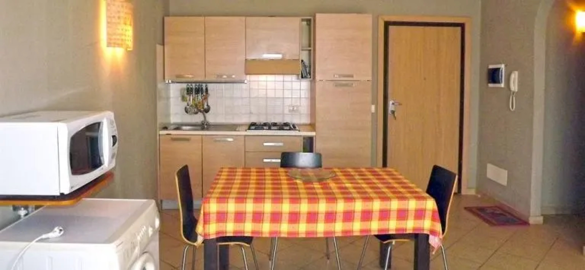 Djadsal Moradias Tropical Resort