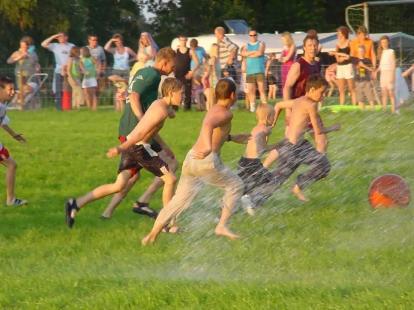 Bungalow With Nice Garden Near the Forest