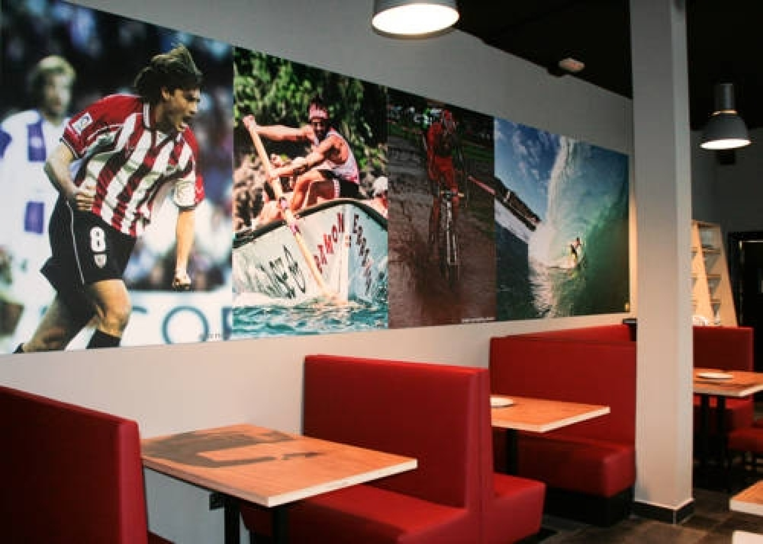 Mundaka Hostel & Sport Cafe