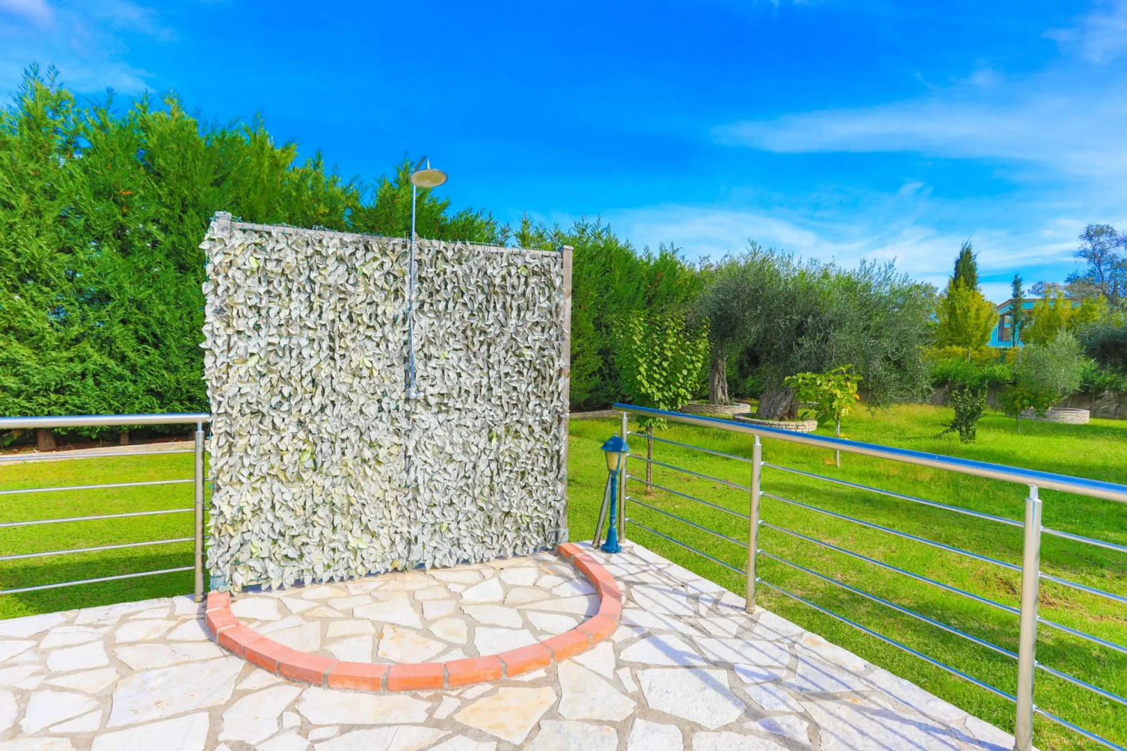 Captain Alex Villa Dio