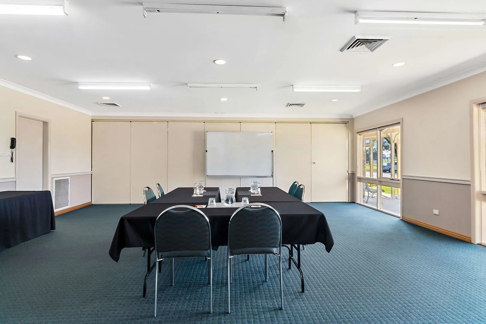 Quality Inn Carriage House Wagga Wagga