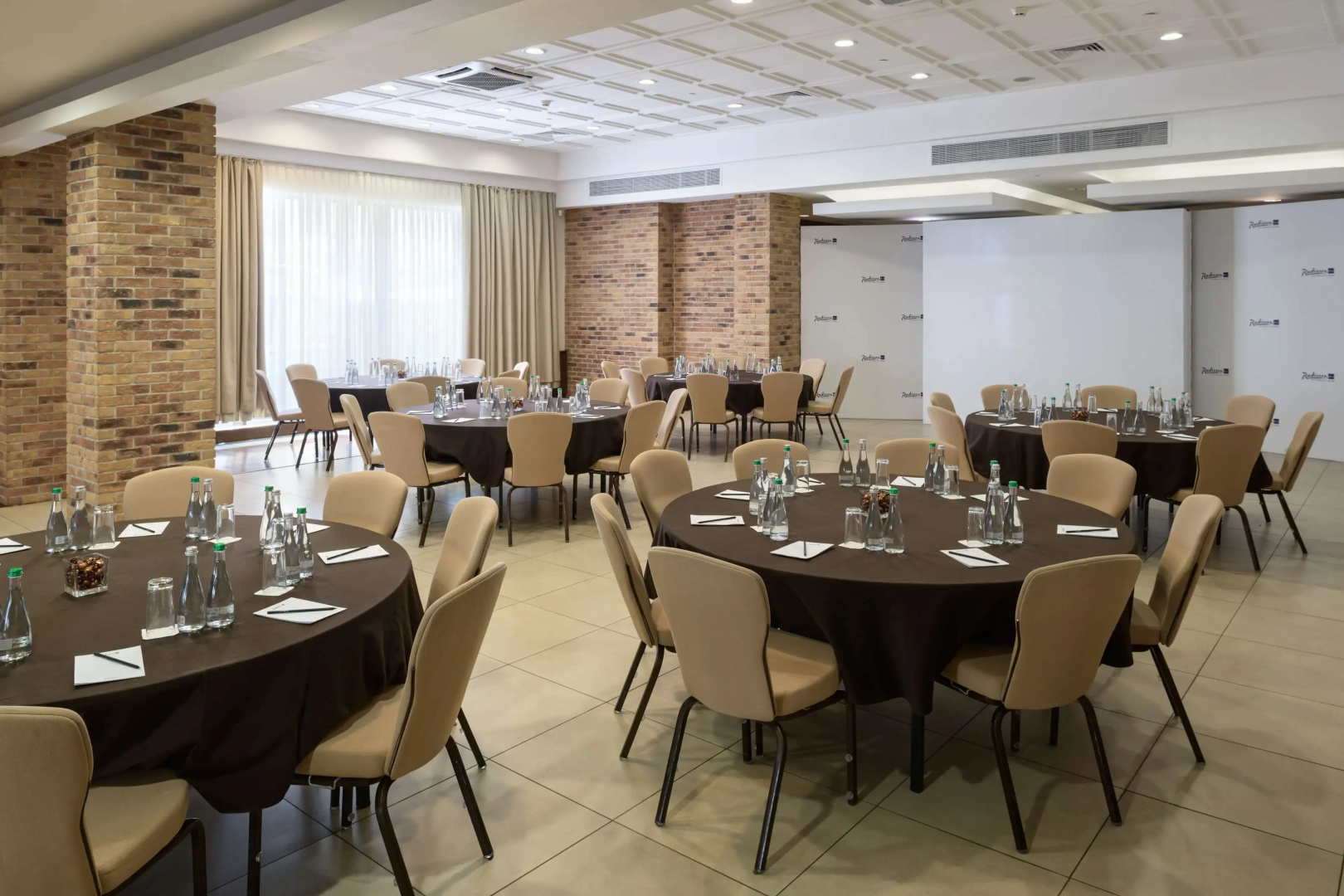Отель Radisson Blu, Подол, центр Киева