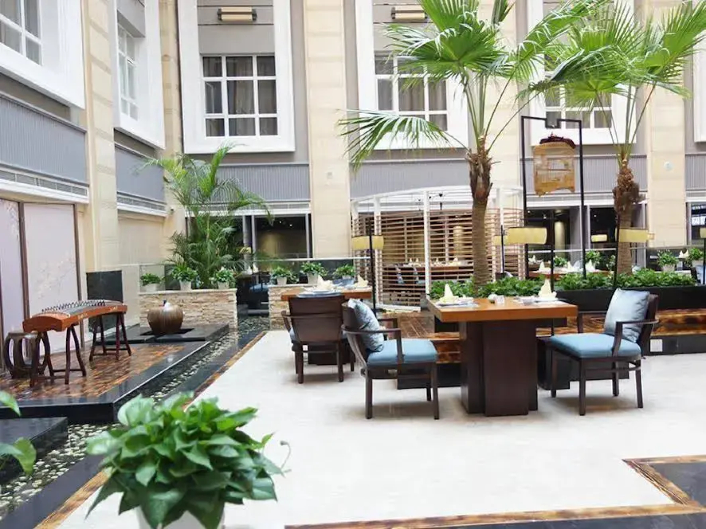 Ramada Plaza