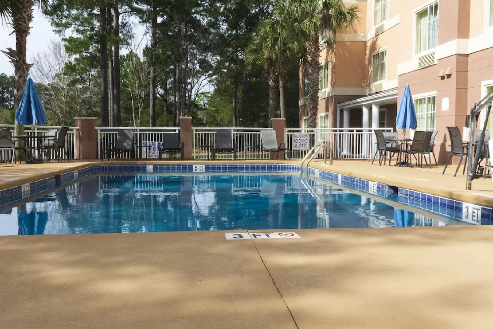 Fairfield Inn & Suites