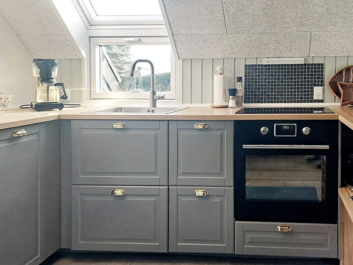 Modern Coastal Retreat in Eno-by Traum