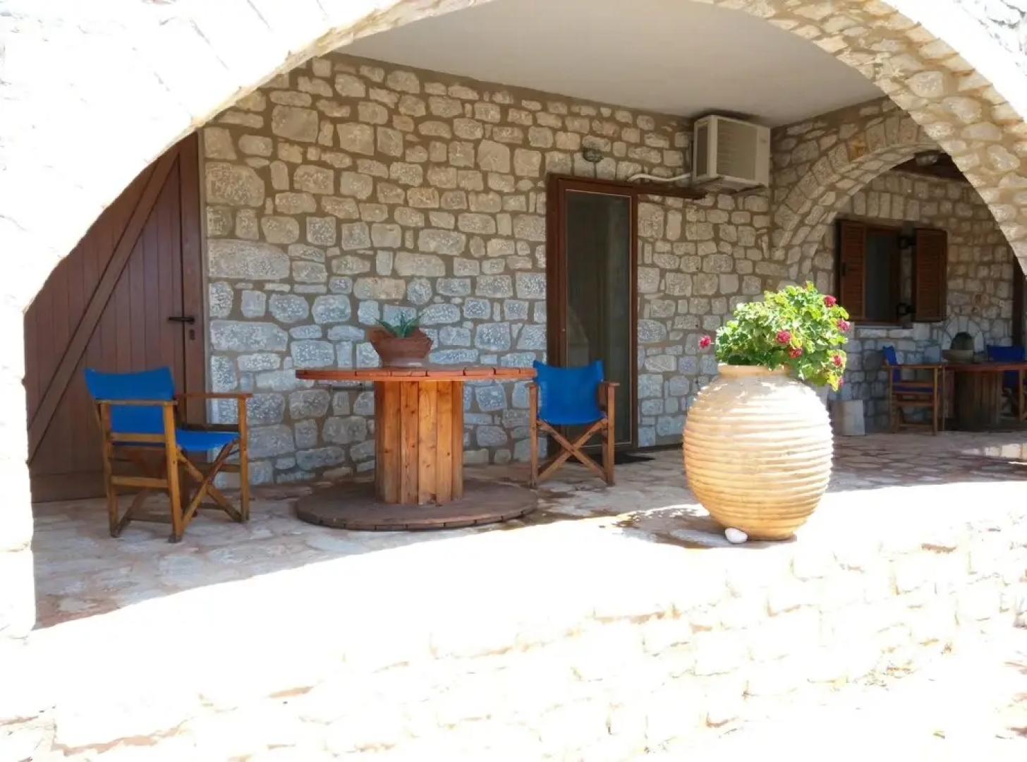 Studio in Gialia, With Wonderful sea View and Enclosed Garden - 30 m From the Beach