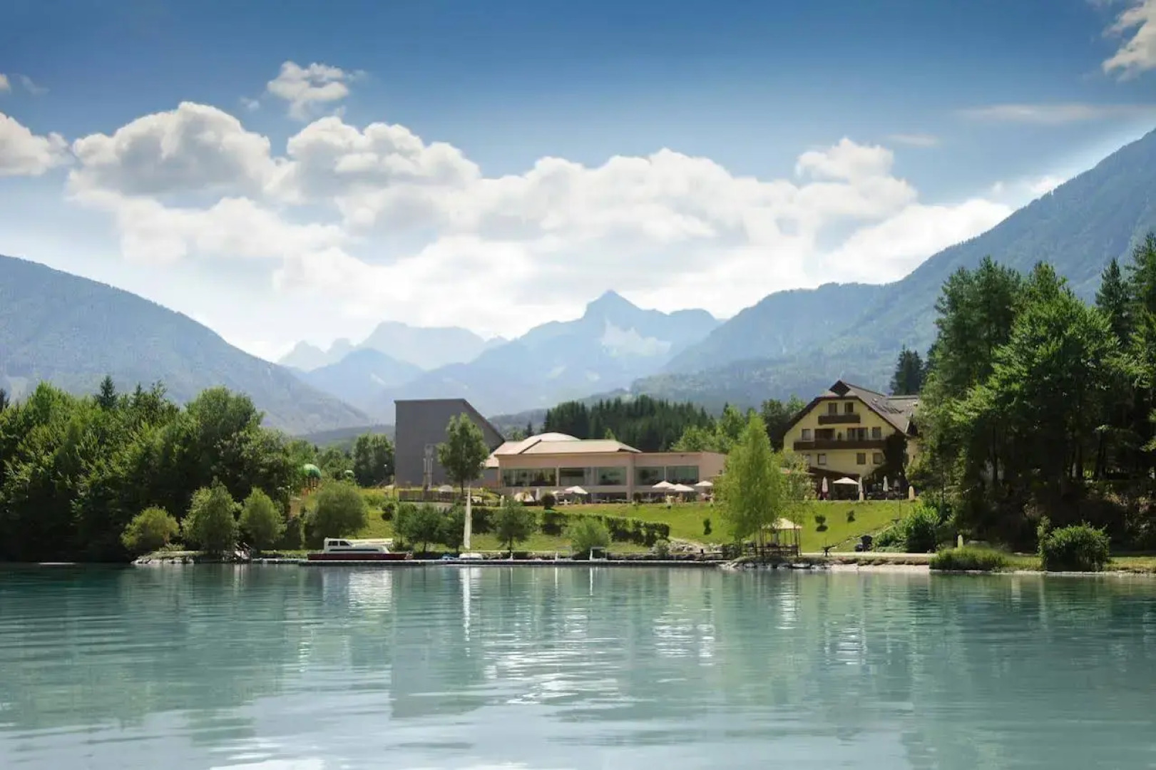 Wahaha Paradise Sport & Family Resort