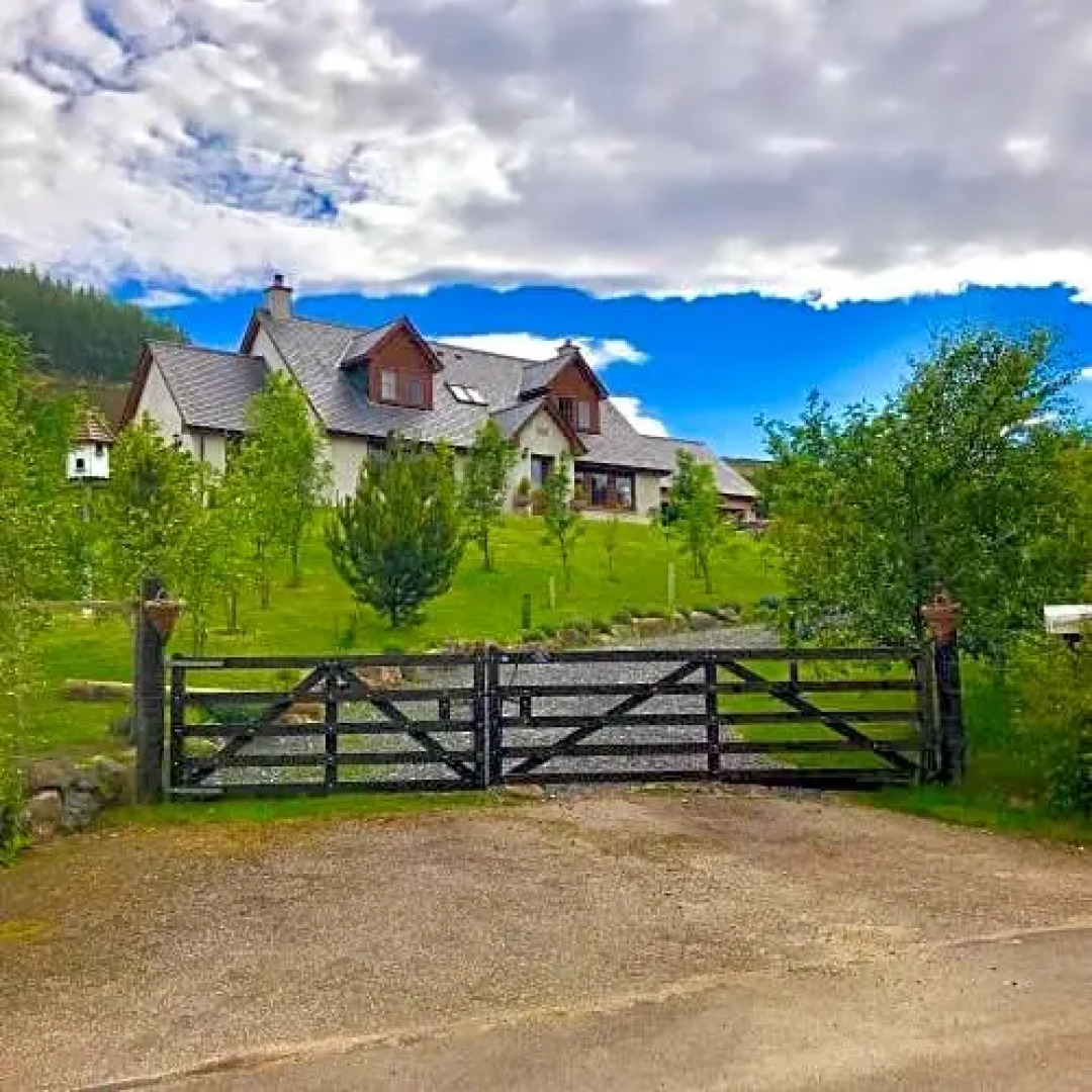 Willie Jack's Cottage B&B, Near NC500