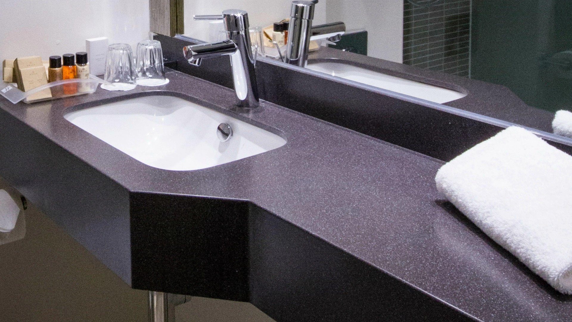 Holiday Inn Swindon by IHG