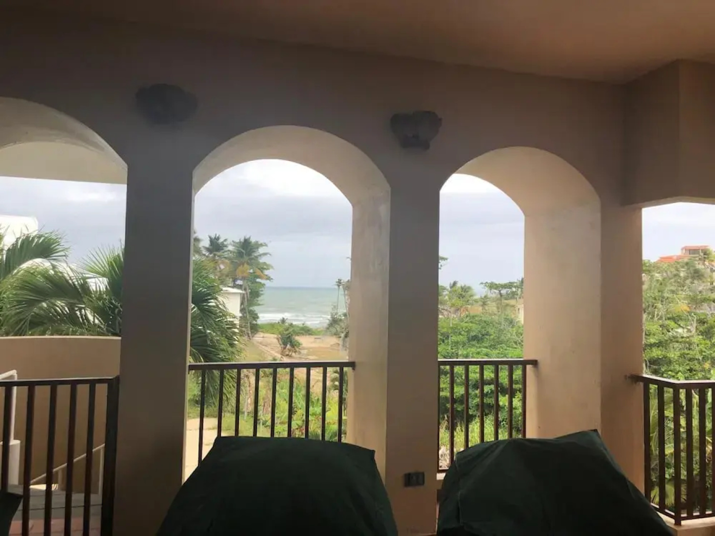 Picturesque Ocean View House With Private Pool Generator for Entire House